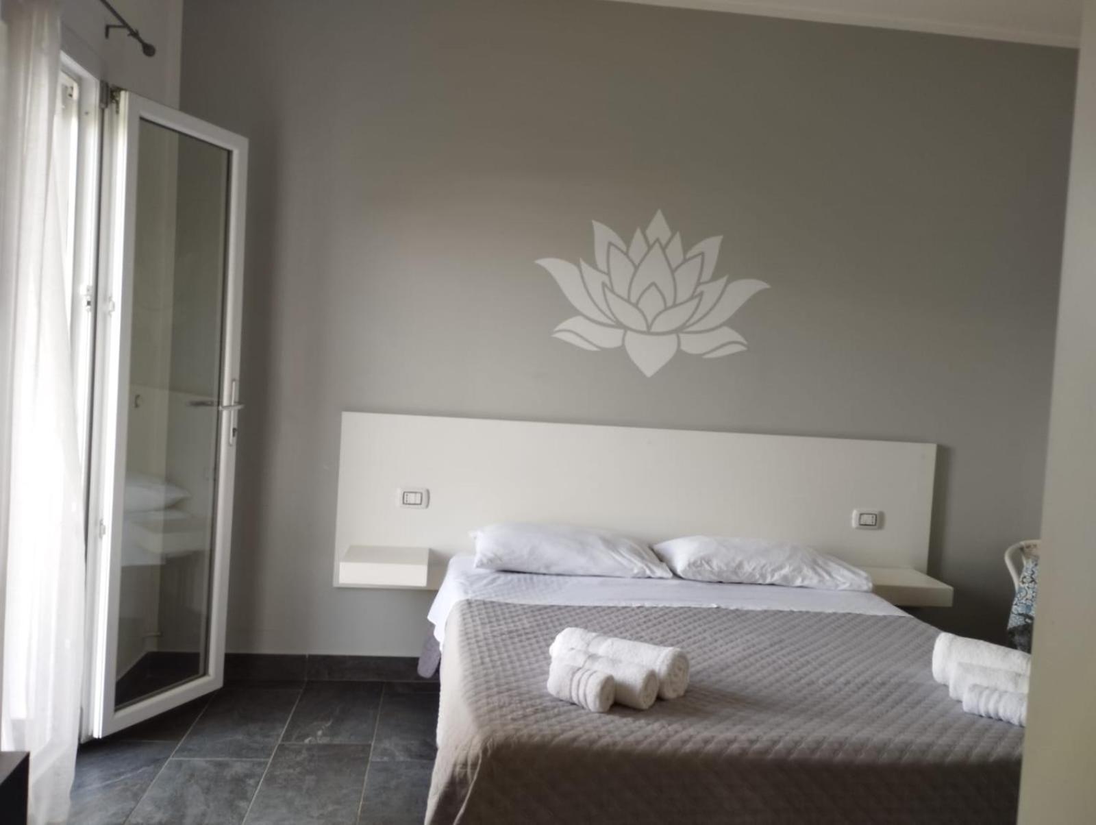 Fiore Di Loto Rooms Carini Dış mekan fotoğraf